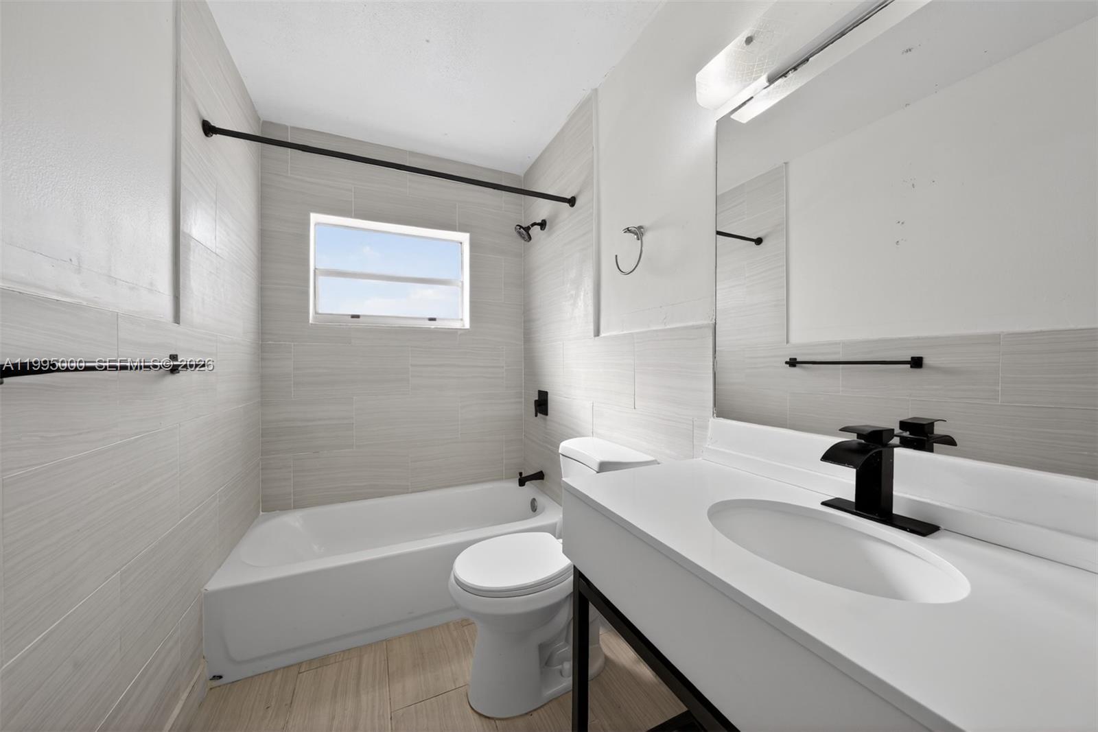 KILLIAN PINES - Residential