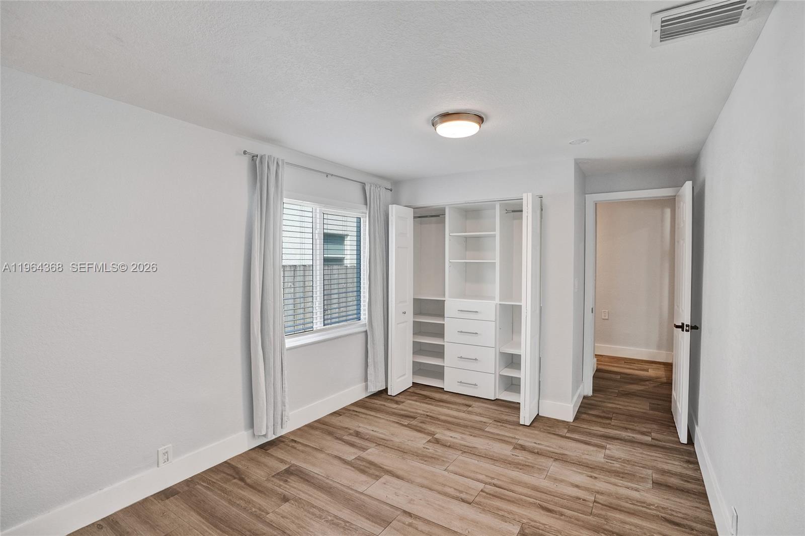 Sunset trails NO 4 - Residential