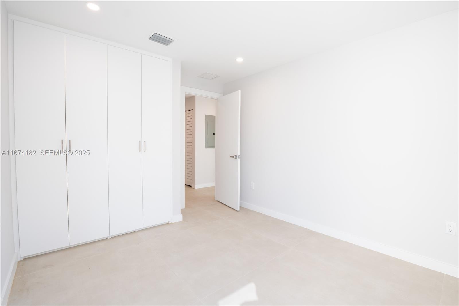 KEY LARGO OCEAN RESORT CO - Residential