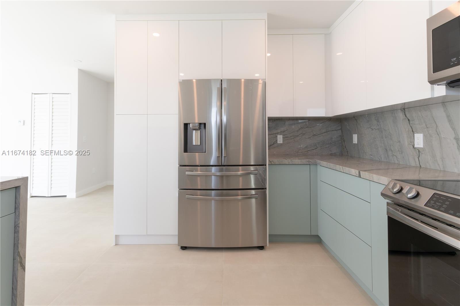 KEY LARGO OCEAN RESORT CO - Residential