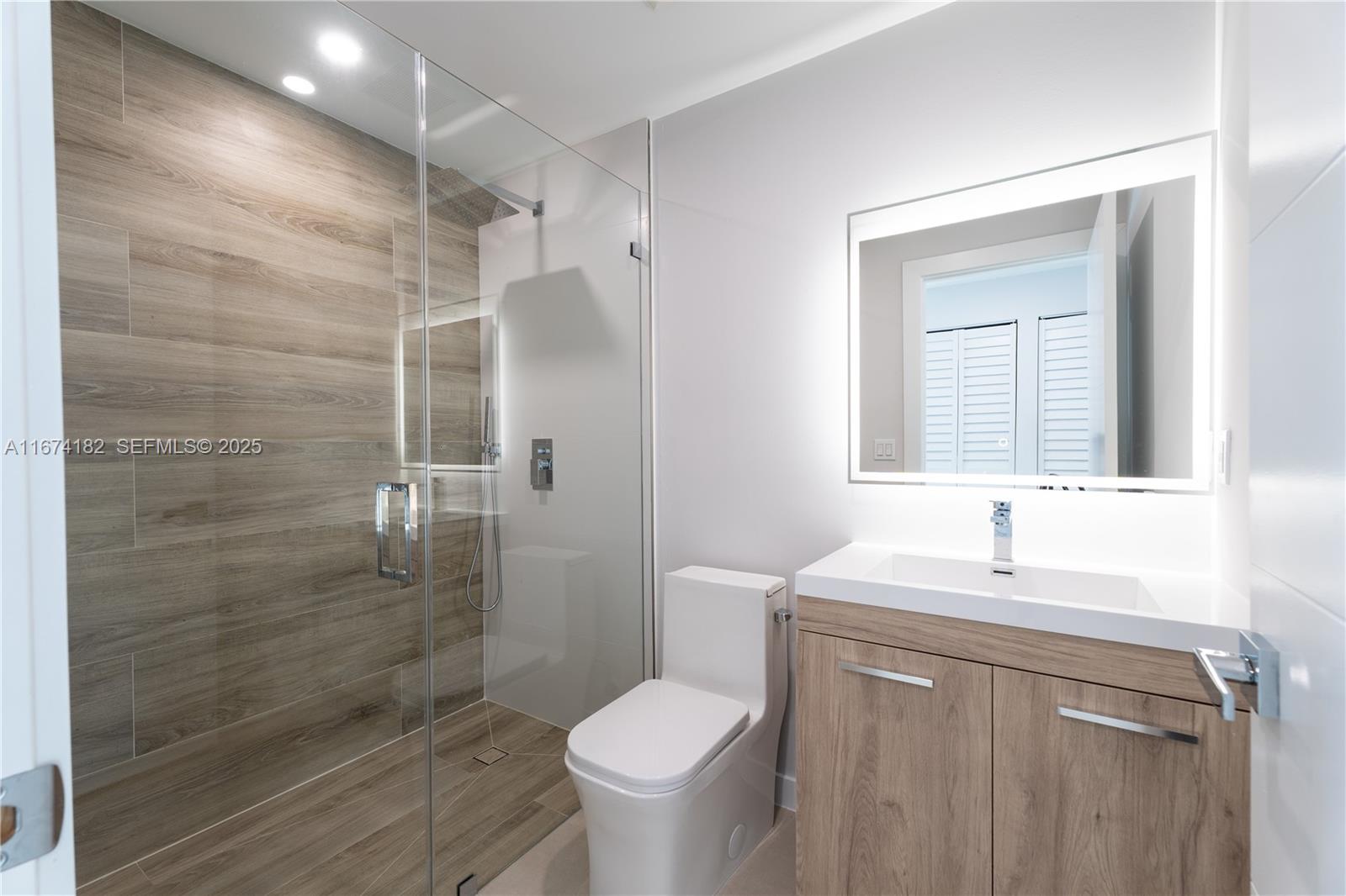 KEY LARGO OCEAN RESORT CO - Residential