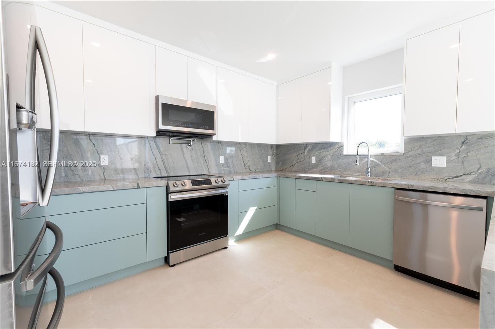 KEY LARGO OCEAN RESORT CO - Residential