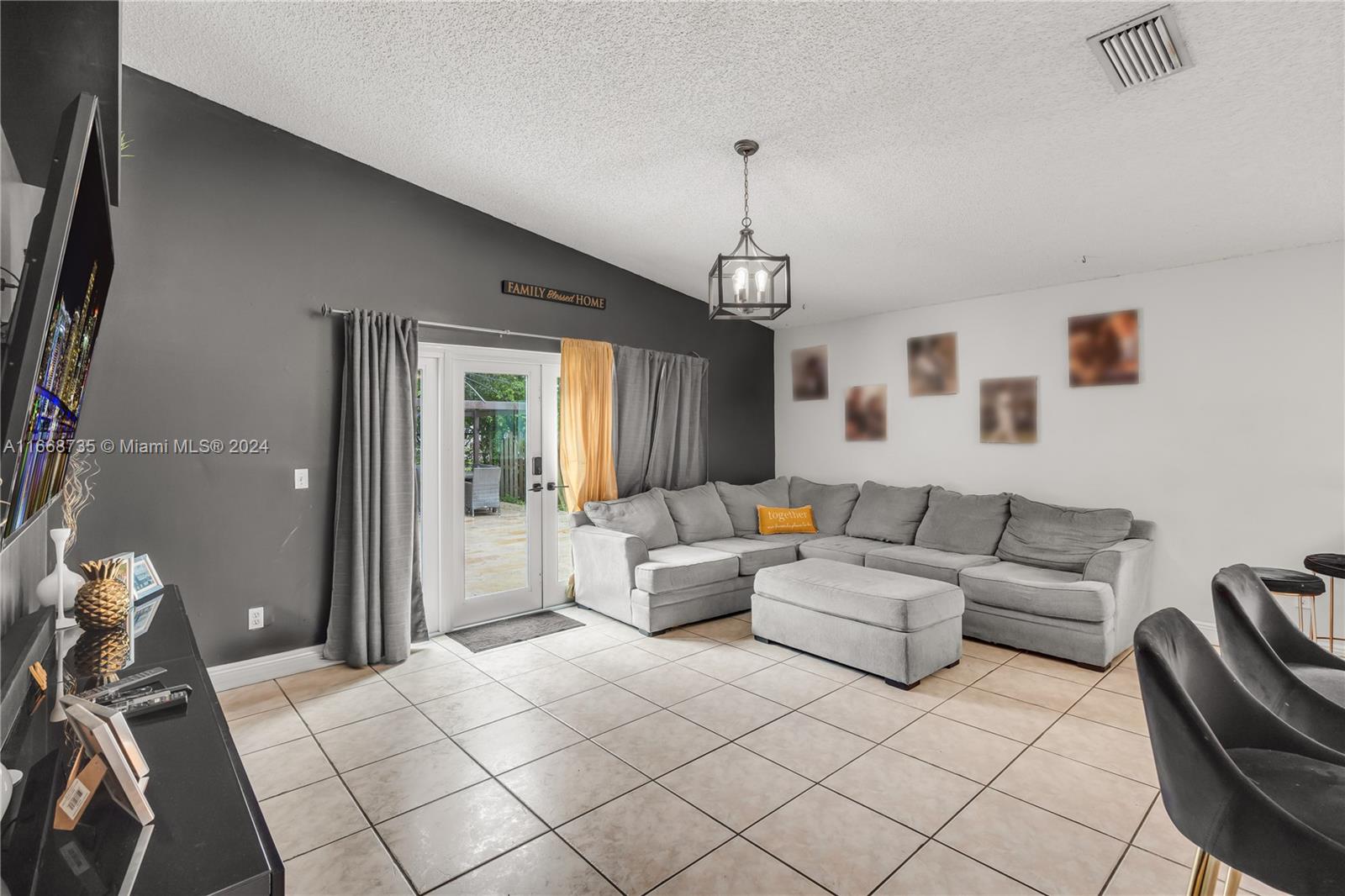 CENTEX-REPLAT OF A PORTIO - Residential