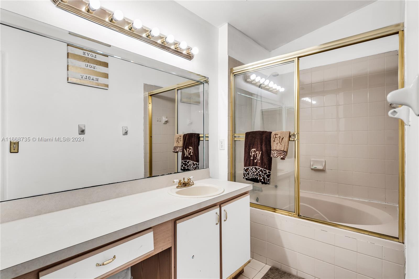 CENTEX-REPLAT OF A PORTIO - Residential
