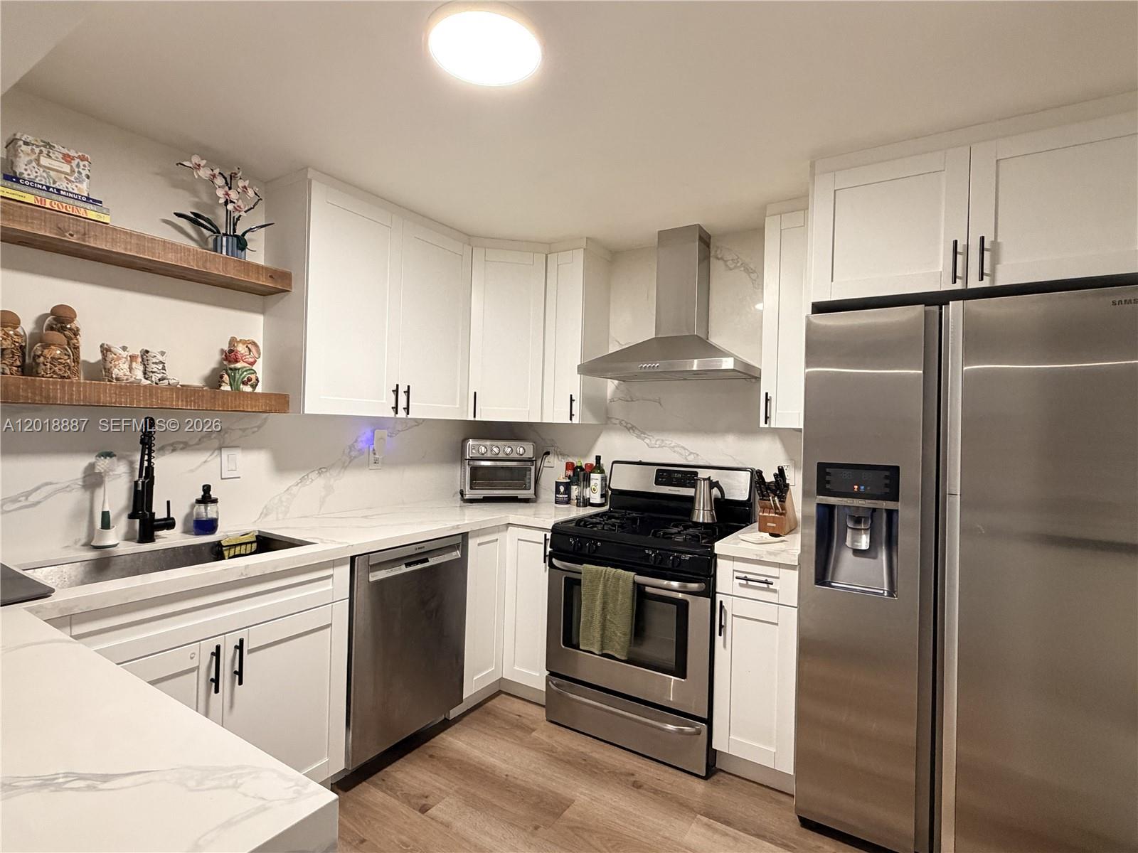 SNAPPER VILLAGE CONDO PHA - Residential
