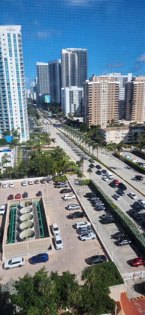 HEMISPHERES OCEAN SOUTH - Residential