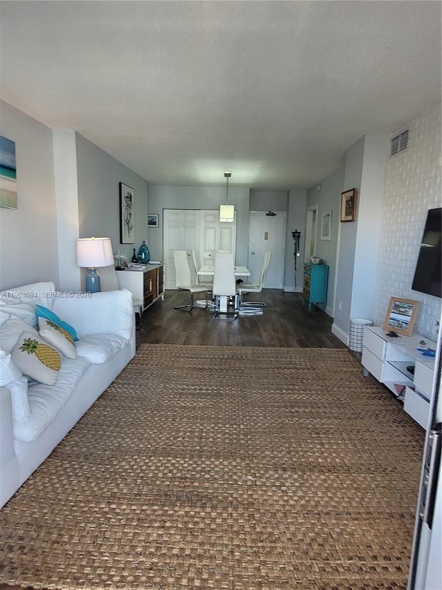 HEMISPHERES OCEAN SOUTH - Residential