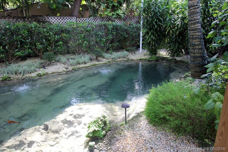 DOUGLAS CIRCLE - Residential