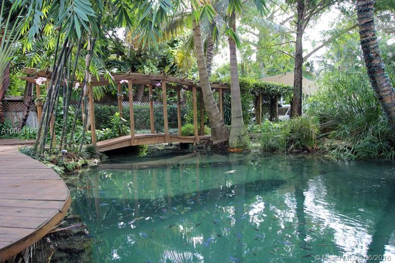 DOUGLAS CIRCLE - Residential