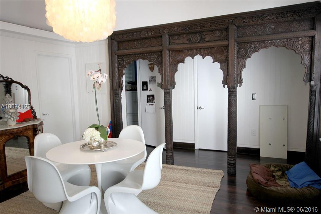 DOUGLAS CIRCLE - Residential