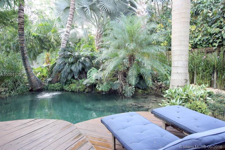 DOUGLAS CIRCLE - Residential