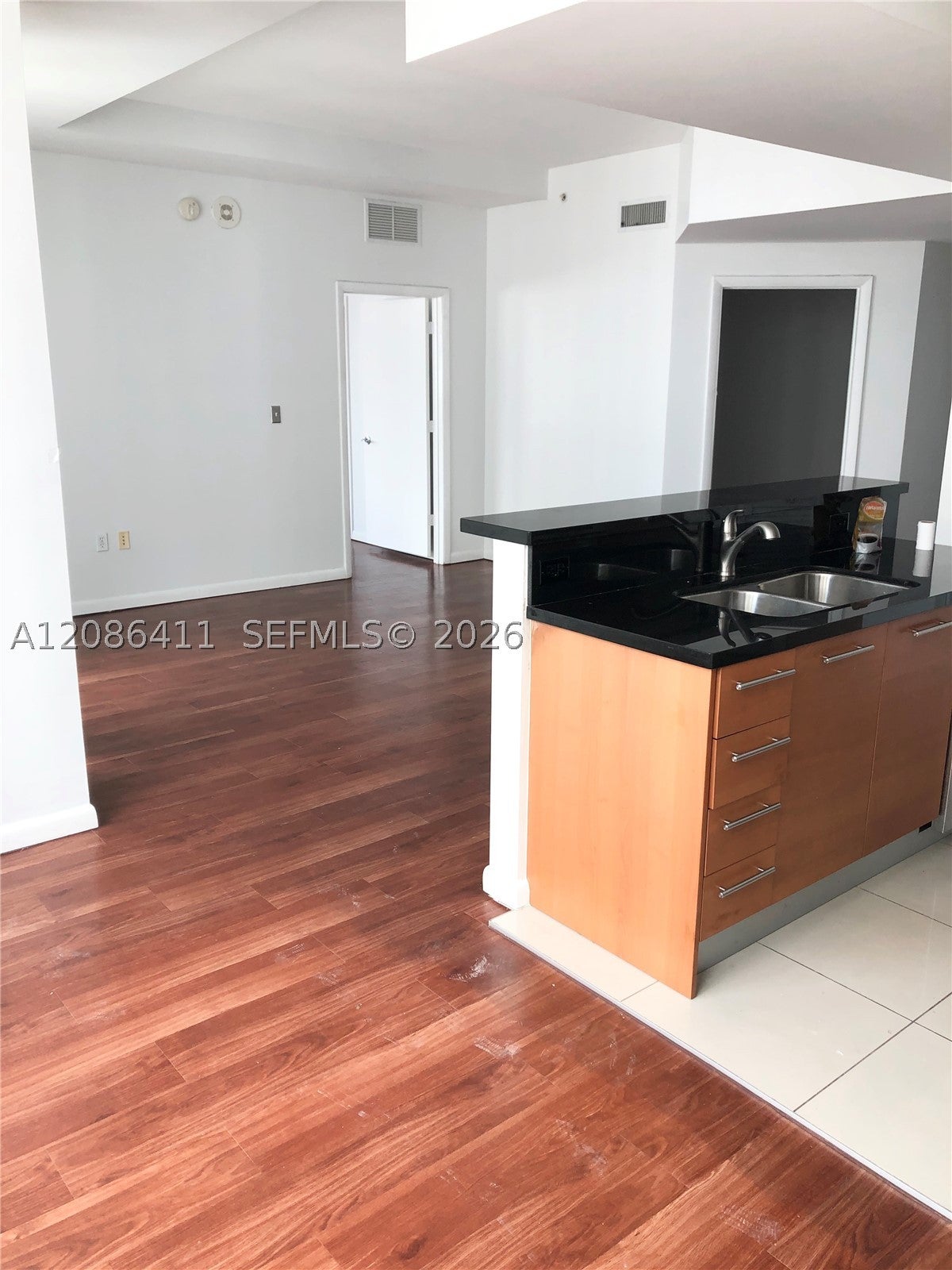 253 NE 2nd St 2702