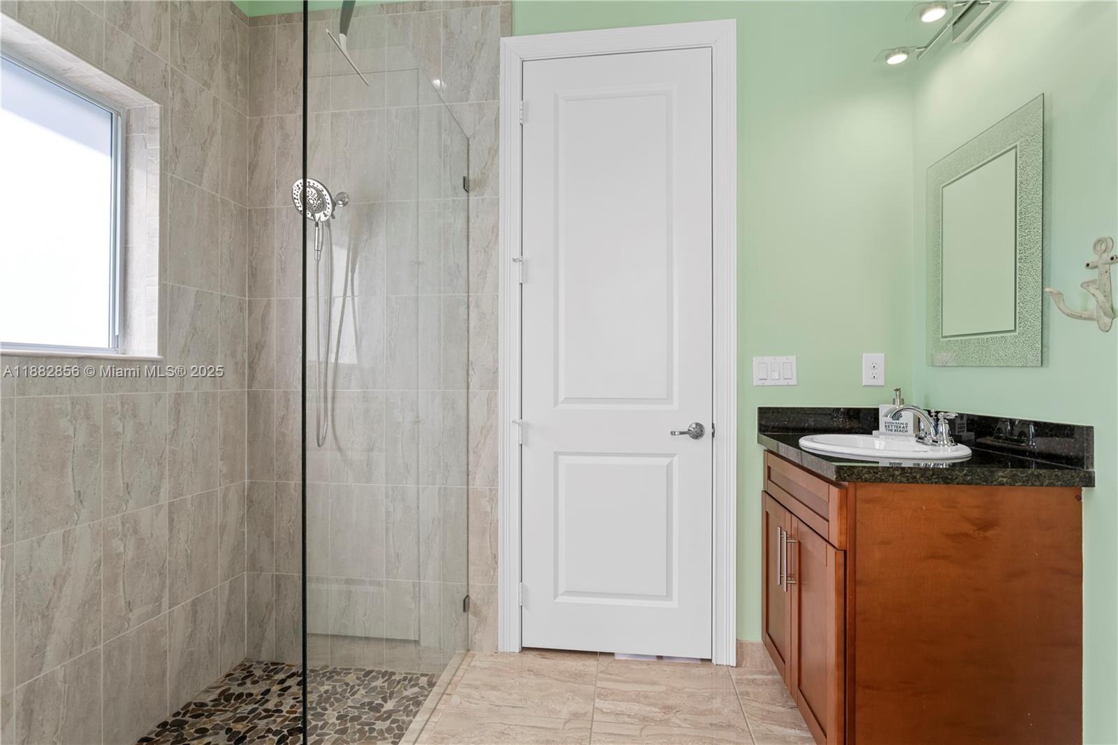 COCO BAY ESTATES - Residential