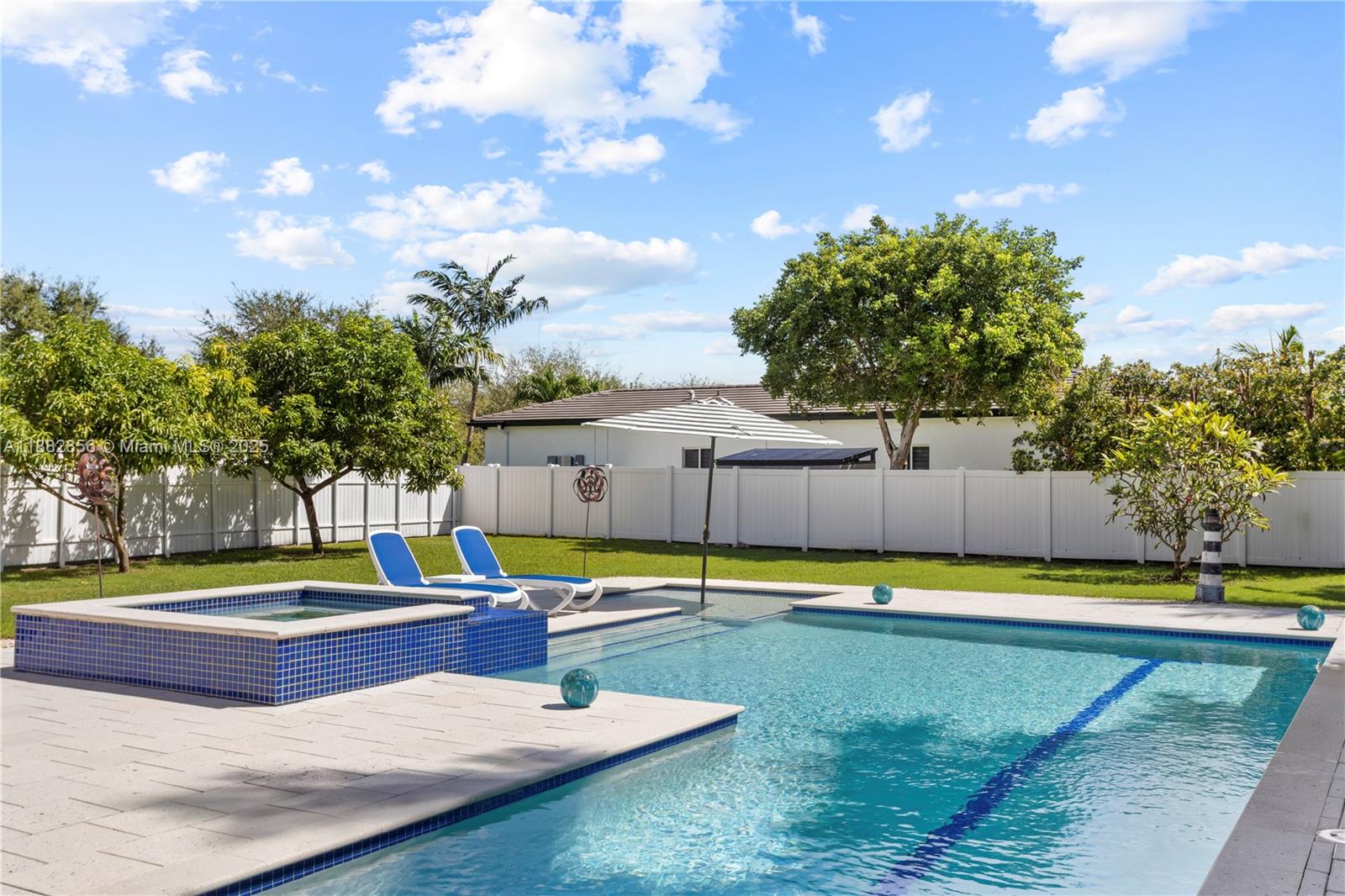 COCO BAY ESTATES - Residential