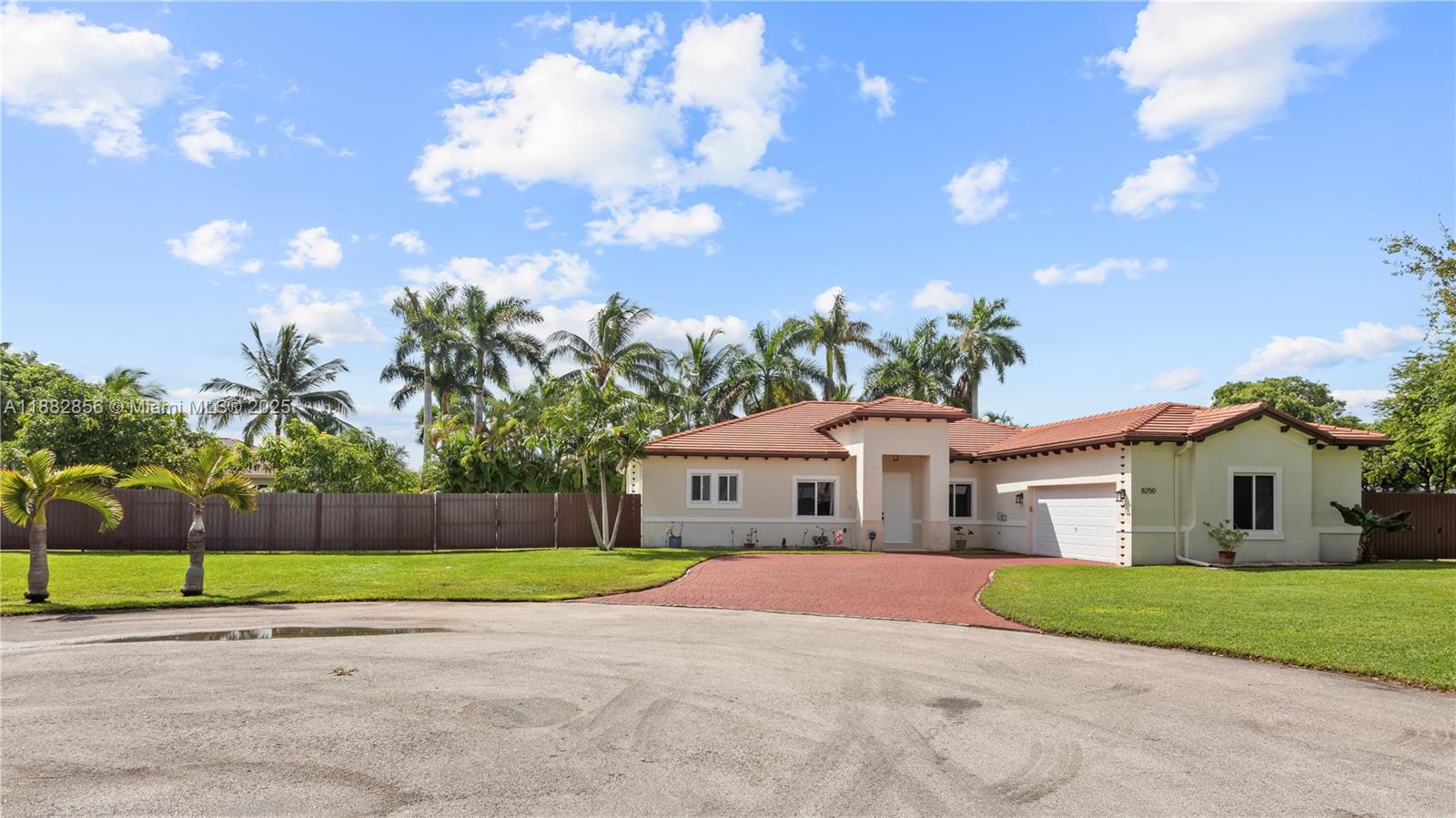 COCO BAY ESTATES - Residential