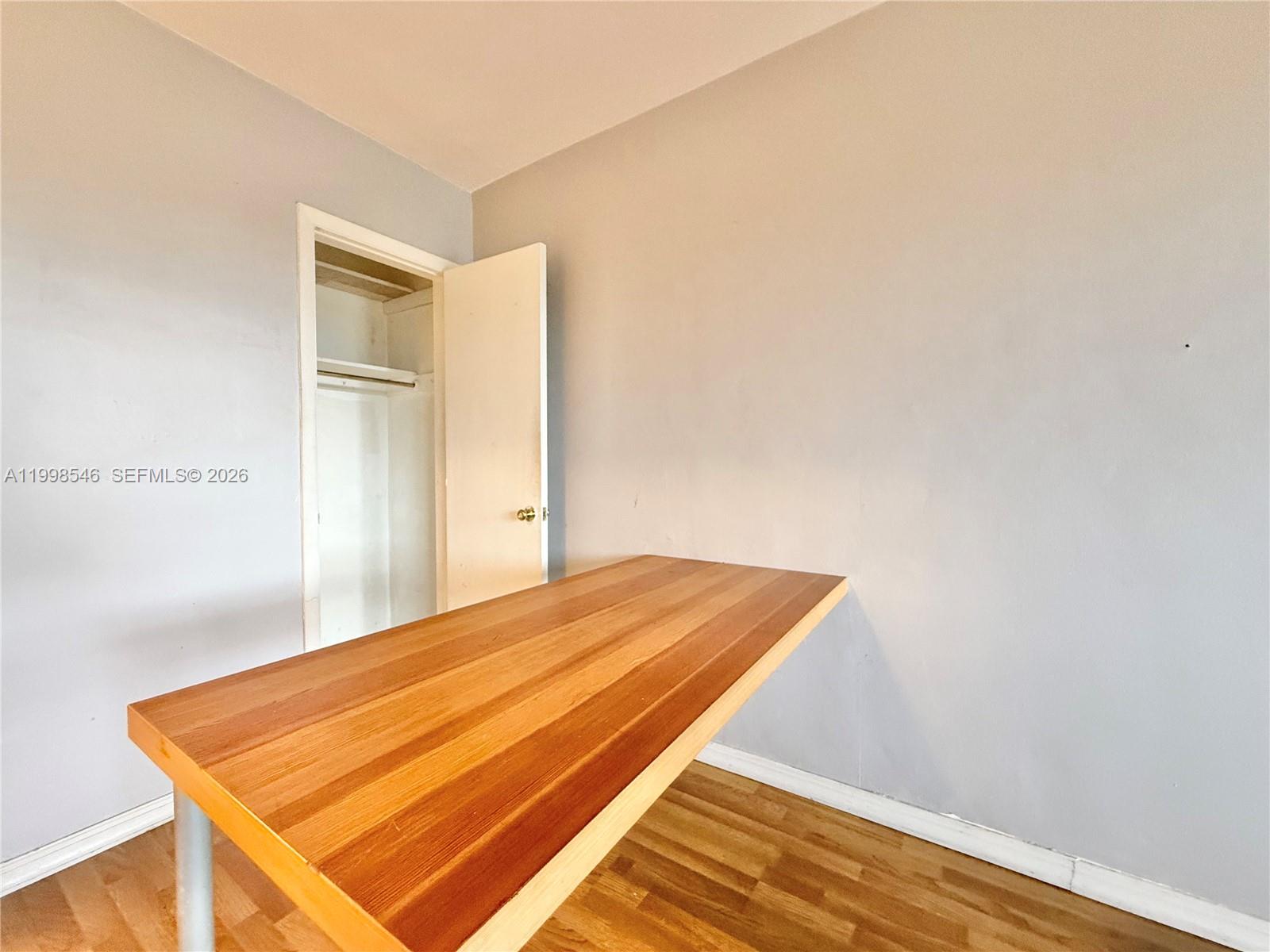 455 Golden Isles Dr 309