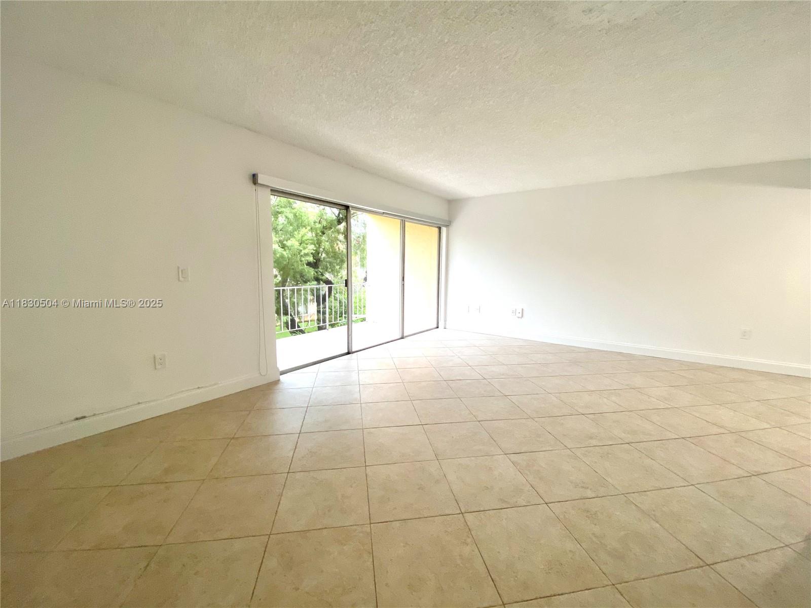 9371 Fontainebleau Blvd I209