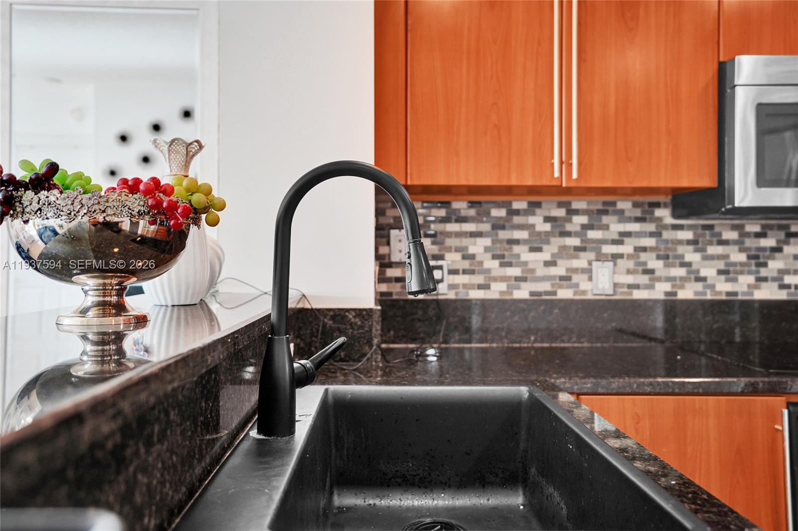 610 CLEMATIS CONDO - Residential