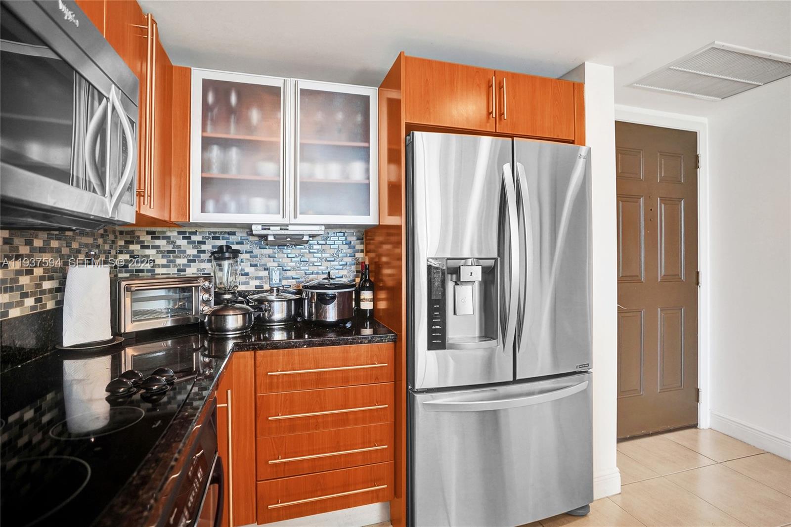 610 CLEMATIS CONDO - Residential