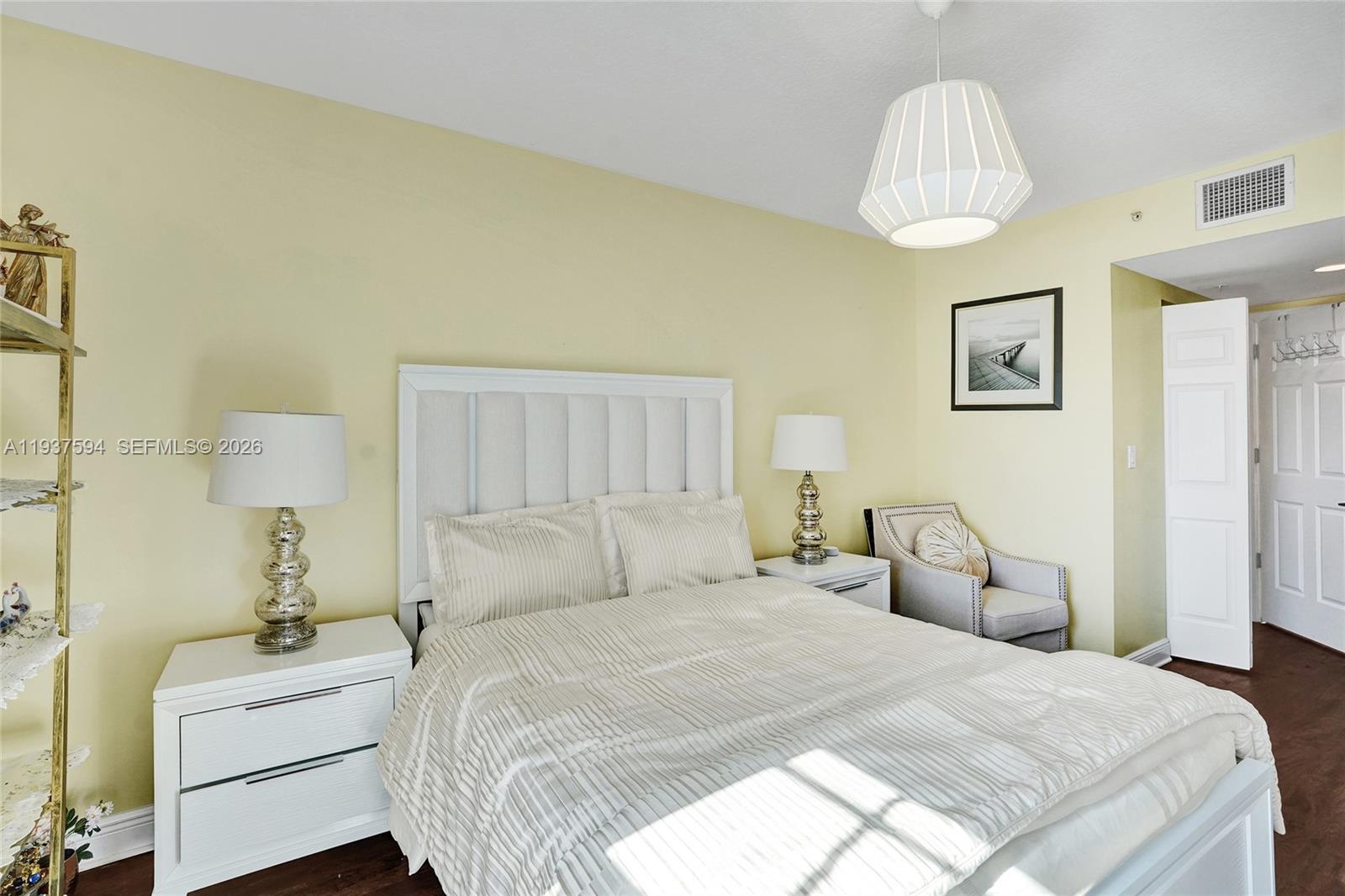 610 CLEMATIS CONDO - Residential