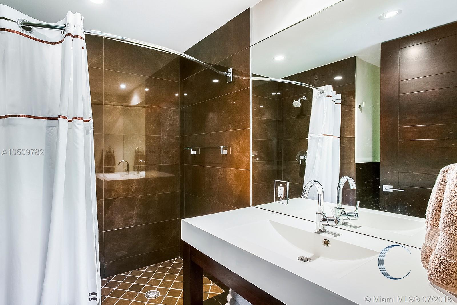 DI LIDO ISLAND - Residential