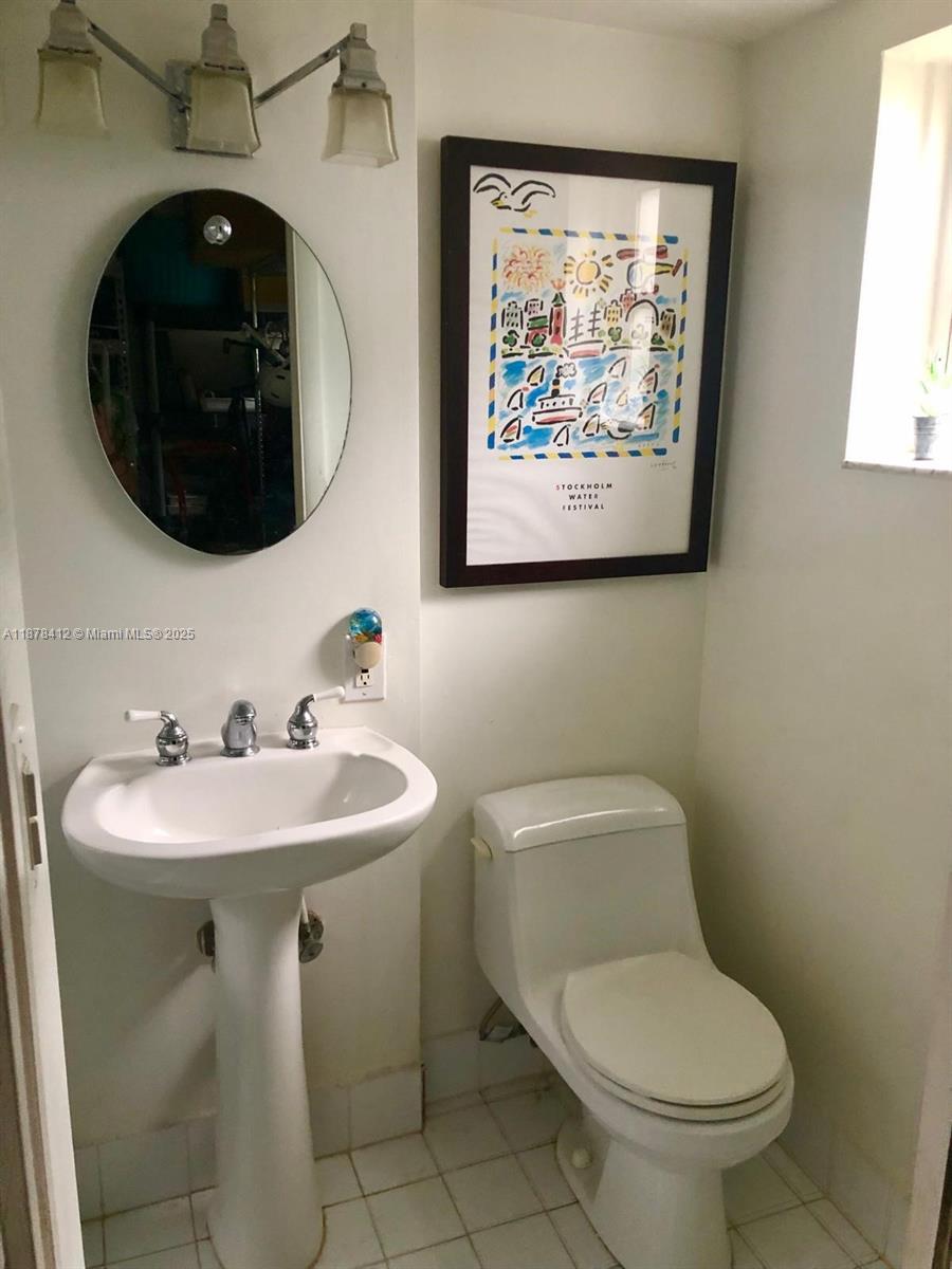 BISCAYNE POINT - Residential