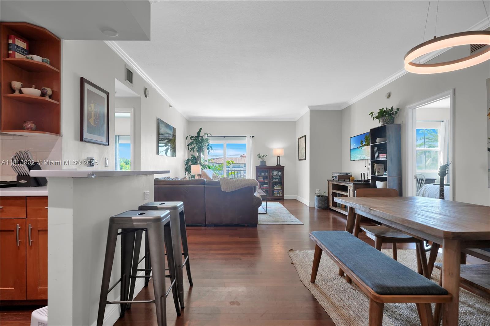 20 Calabria Ave 302