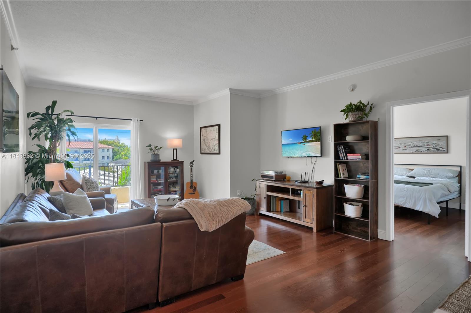 20 Calabria Ave 302