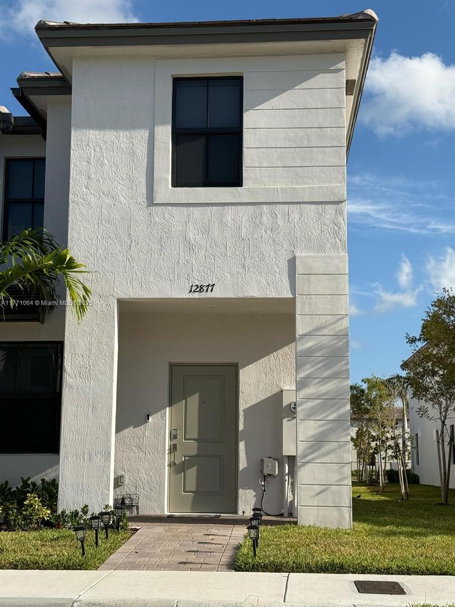 Property for Sale at 12877 Sw 232nd Ln, Miami, Broward County, Florida - Bedrooms: 3 
Bathrooms: 3  - $480,000