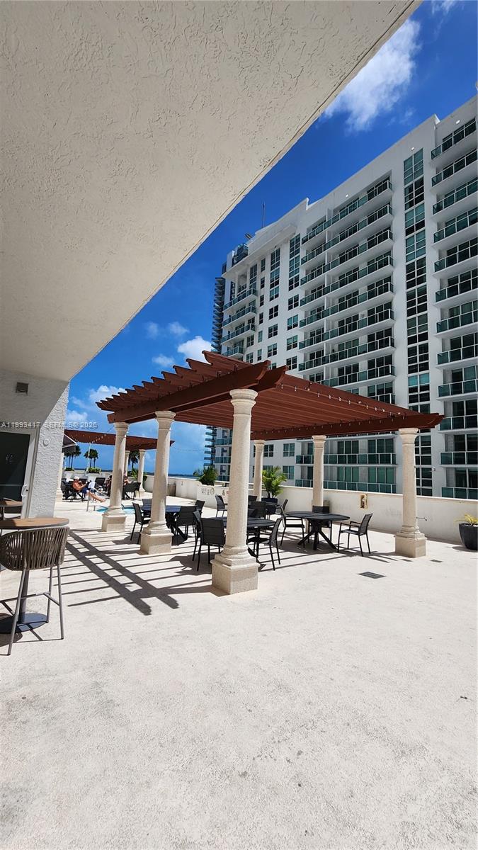 THE CLUB AT BRICKELL BAY - Residential Lease