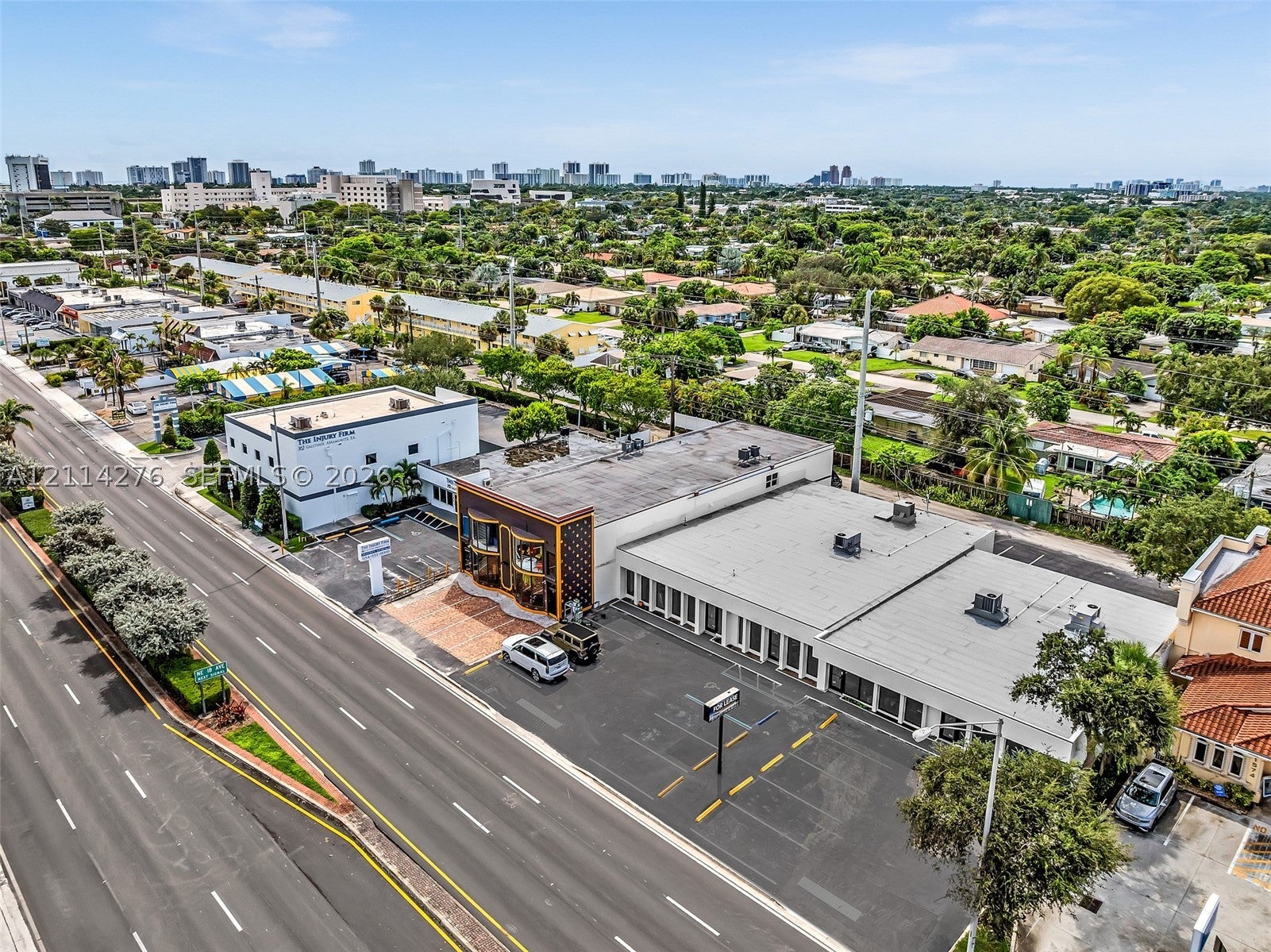 1582 E Commercial Blvd