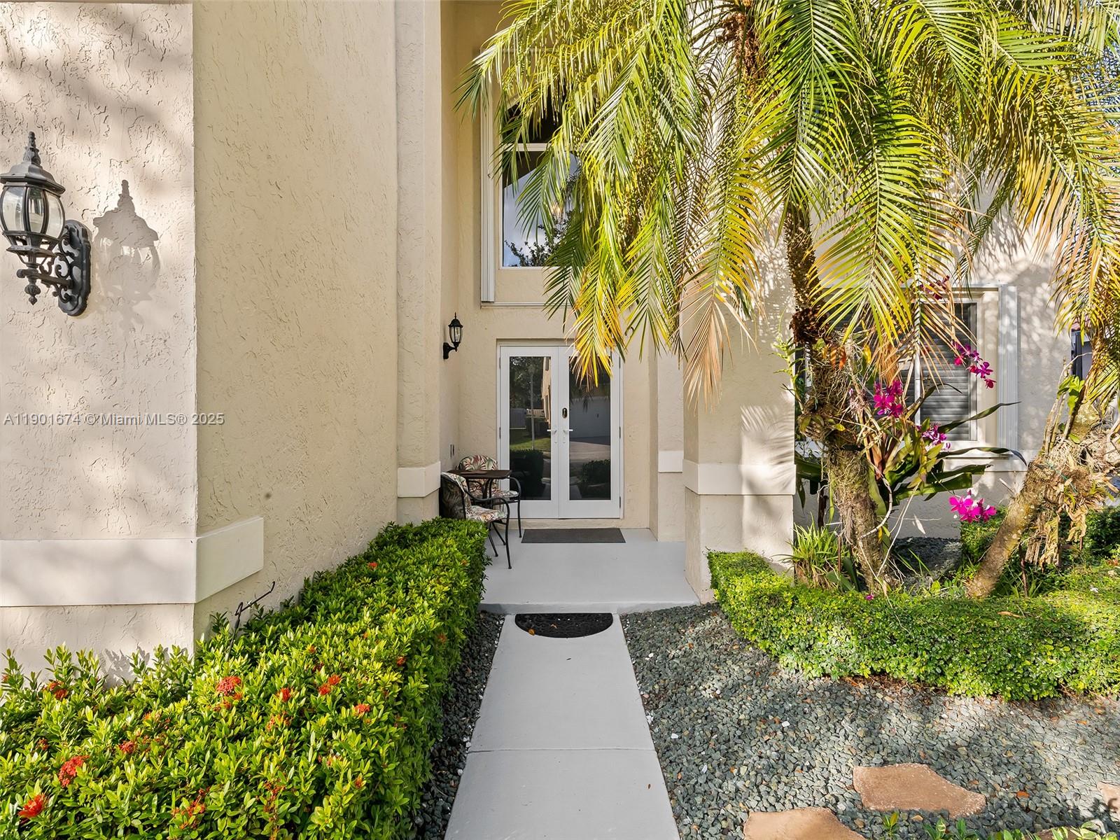 1206 Falls Blvd