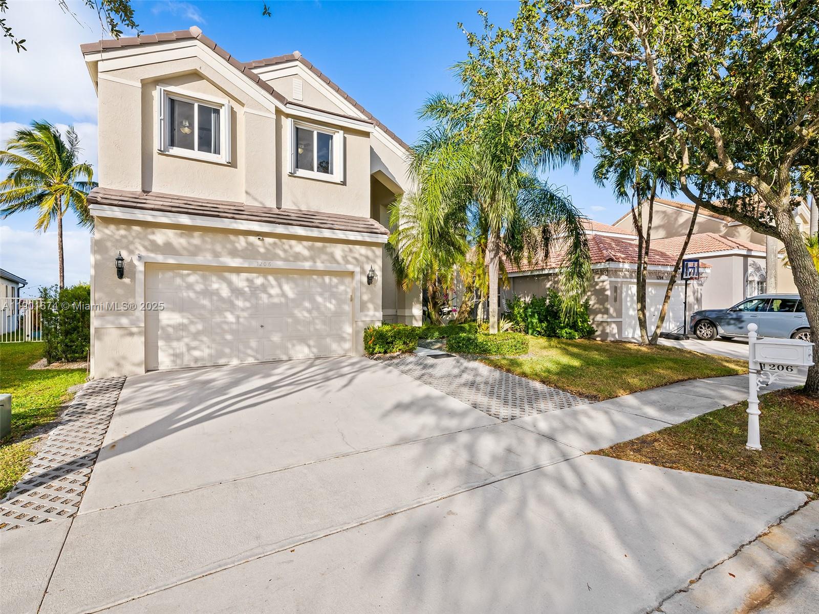1206 Falls Blvd