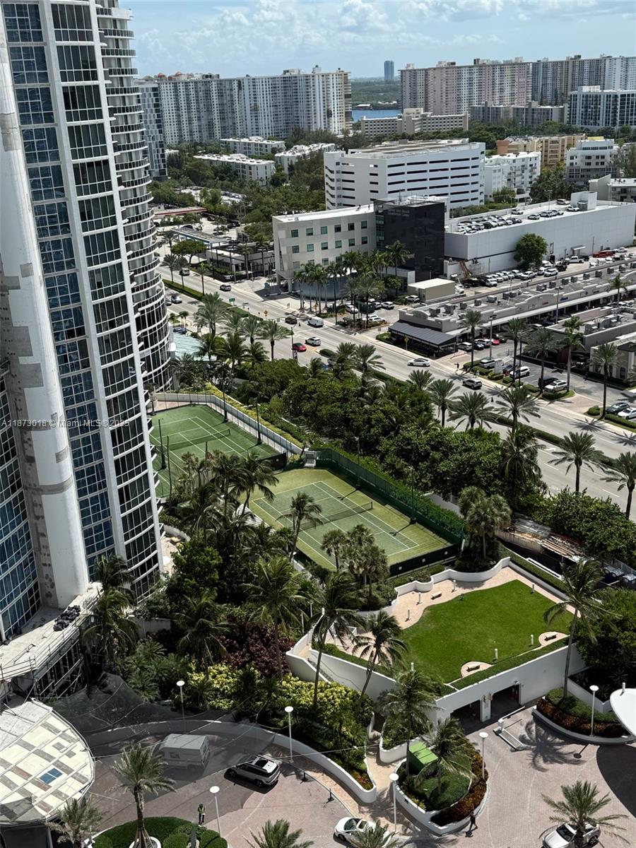 TRUMP ROYALE CONDO - Residential Lease