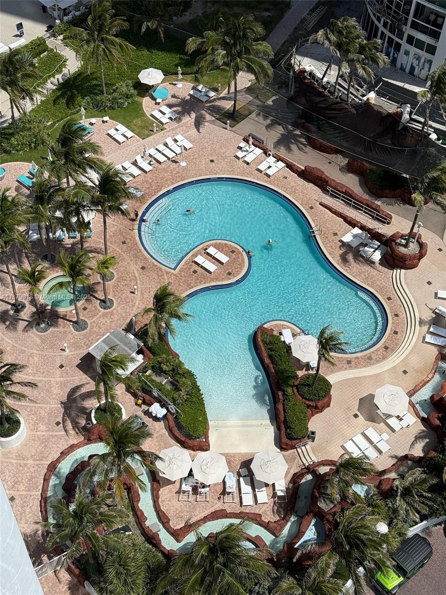 TRUMP ROYALE CONDO - Residential Lease