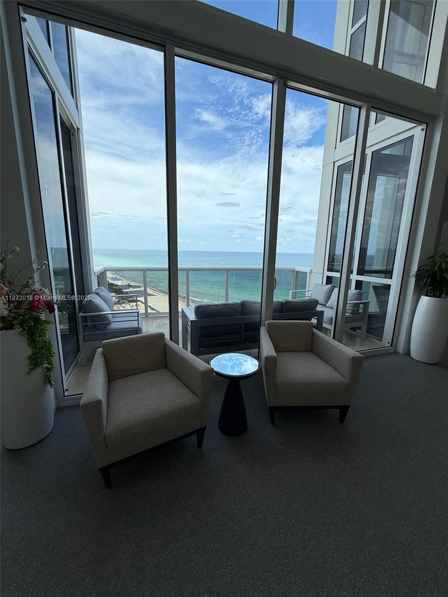 TRUMP ROYALE CONDO - Residential Lease