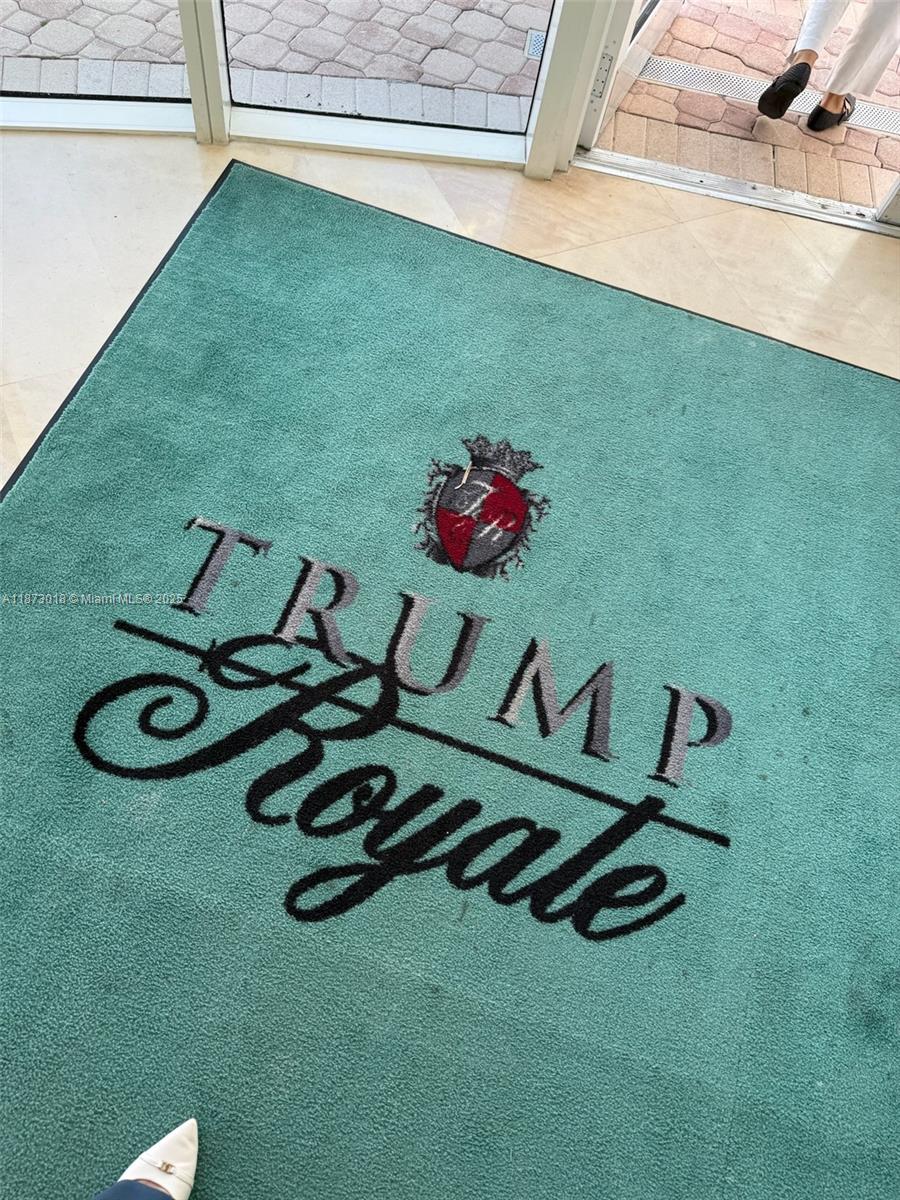 TRUMP ROYALE CONDO - Residential Lease