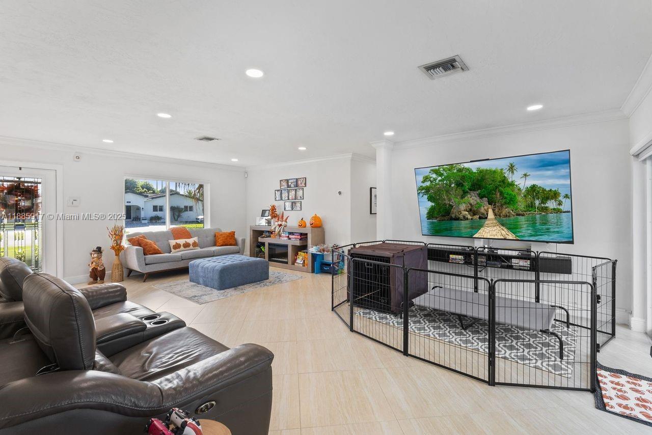 PINE ACRES SEC 6 - Residential