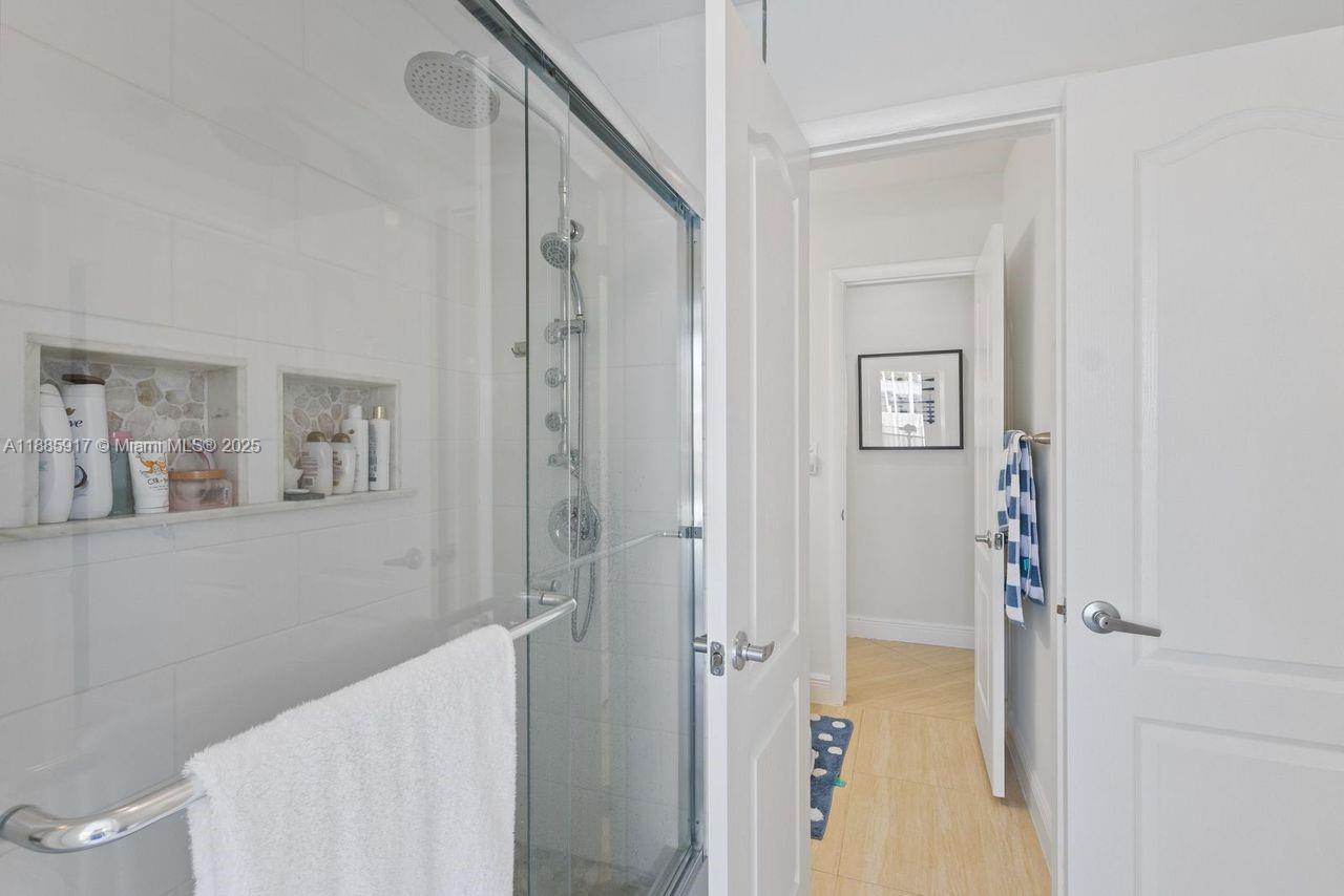 PINE ACRES SEC 6 - Residential