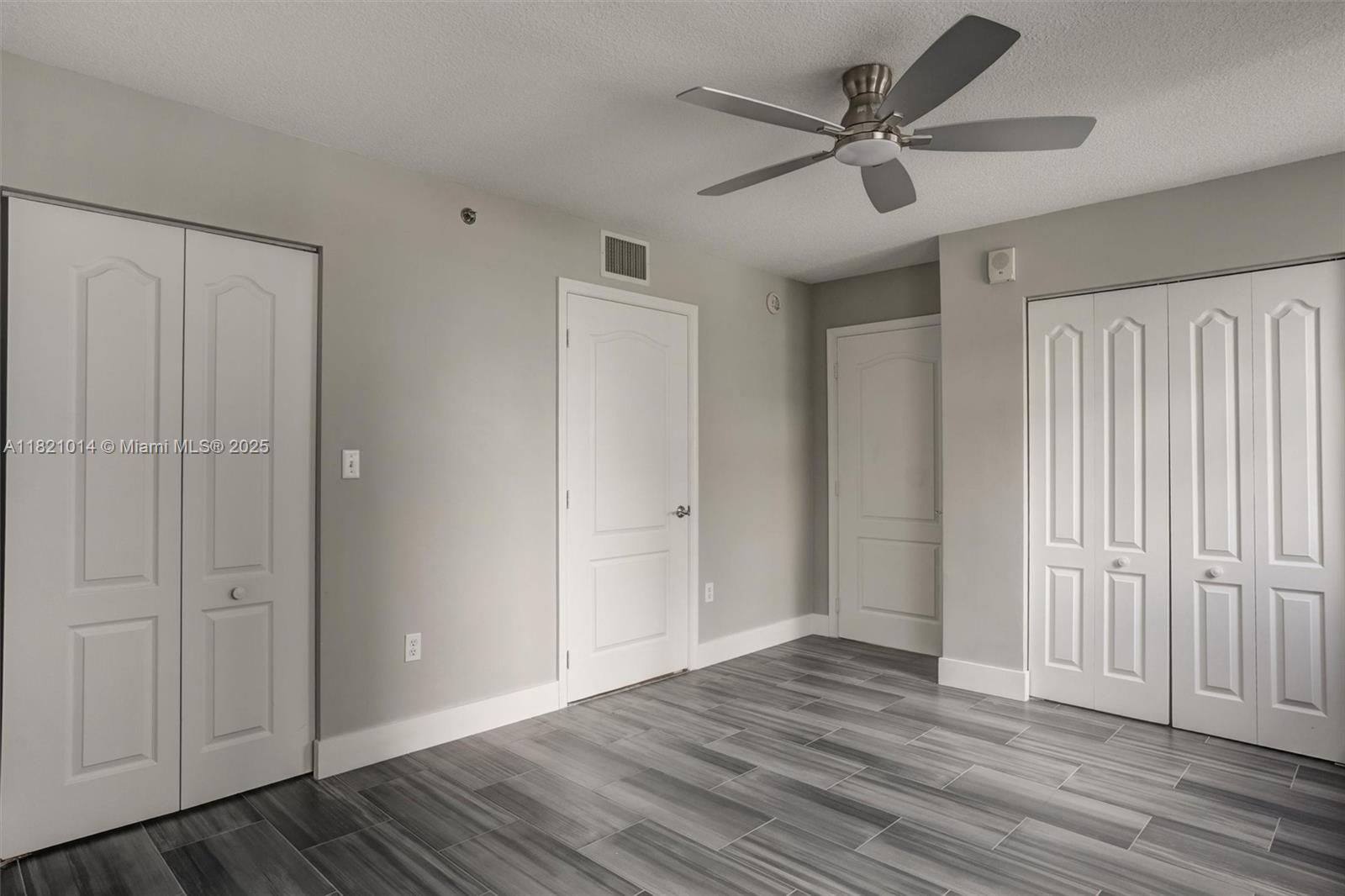 THE CLUB AT BRICKELL BAY - Residential