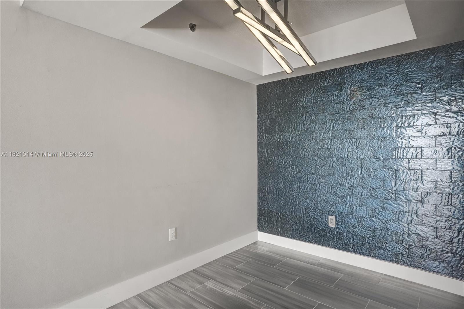 THE CLUB AT BRICKELL BAY - Residential