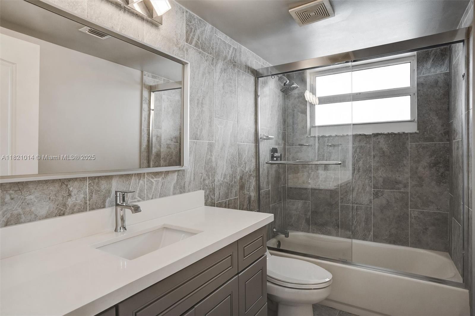 THE CLUB AT BRICKELL BAY - Residential