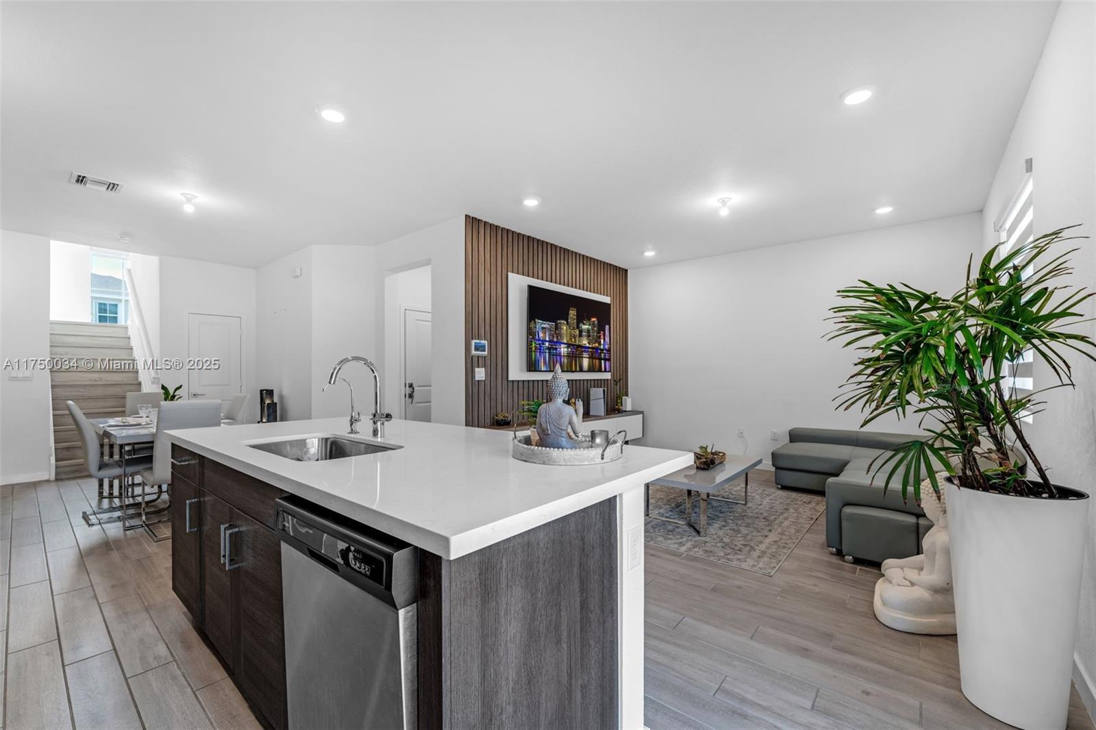 CEDAR AT KEYS GATE - Residential