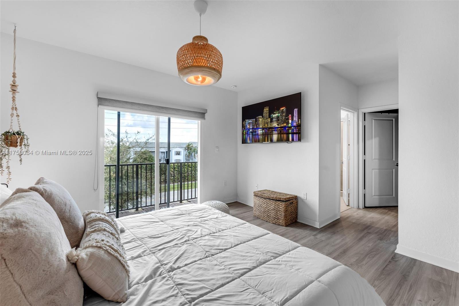 CEDAR AT KEYS GATE - Residential