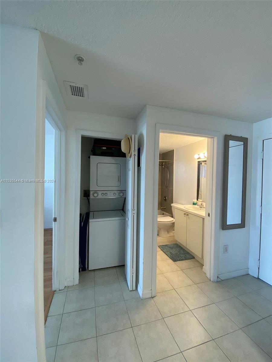 Emerald Plaza on Coral Way - Residential