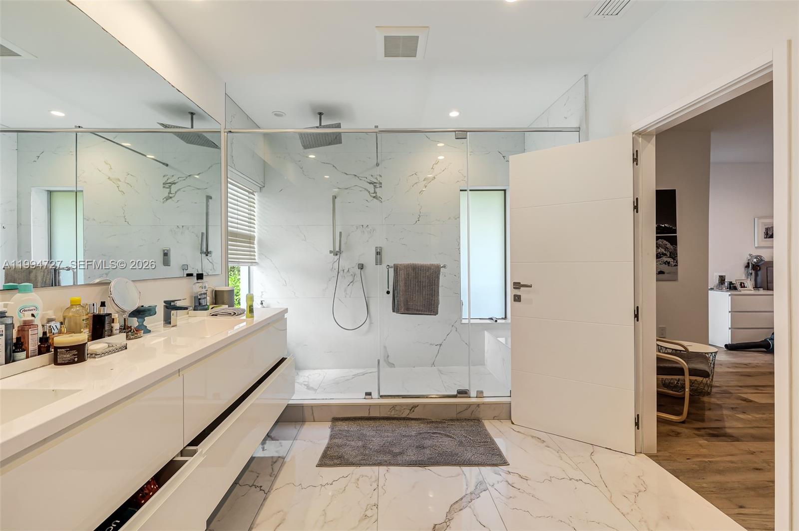 BAY HEIGHTS 1ST ADDN - Residential Lease