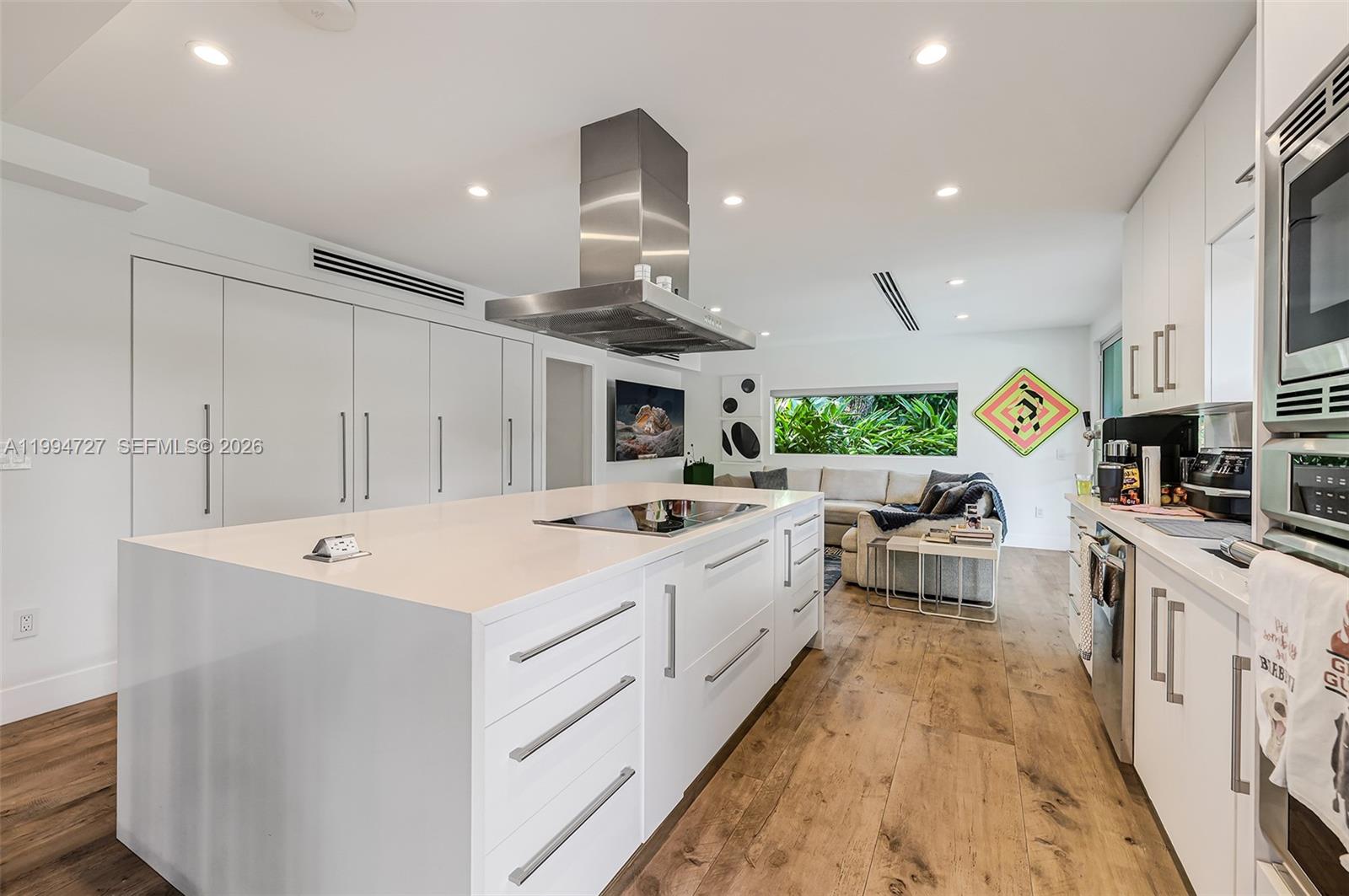 BAY HEIGHTS 1ST ADDN - Residential Lease