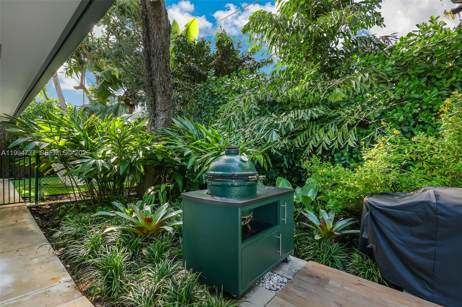 BAY HEIGHTS 1ST ADDN - Residential Lease