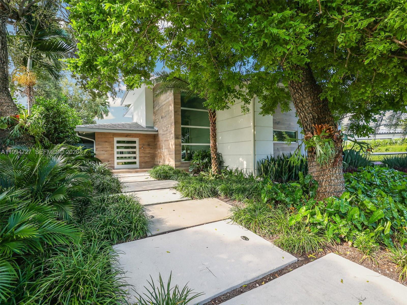 BAY HEIGHTS 1ST ADDN - Residential Lease