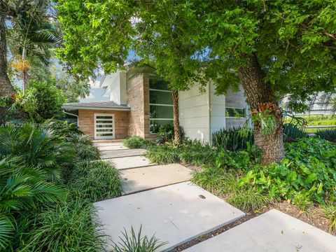 79 W Shore Dr Miami FL 33133